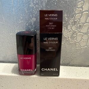 BNW LIMITED EDITION CHANEL LE VERNIS NAIL POLISH, PERFORMER, 387, SOLD OUT!!!